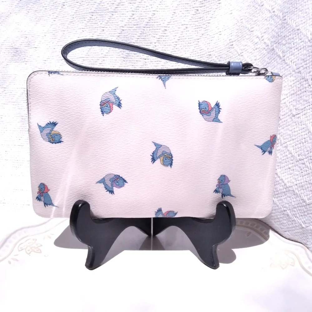 Disney × Coach Cinderella Birds Zipper Clutch - Picture 5 of 11